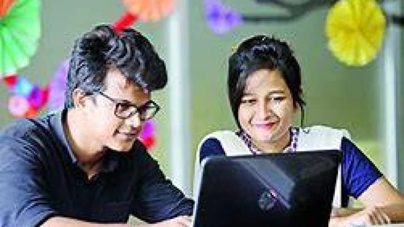 বিদেশি সংস্থায় চাকরি, বেতন বছরে ১৩ লাখের বেশি বিদেশি সংস্থায় চাকরি, বেতন বছরে ১৩ লাখের বেশি