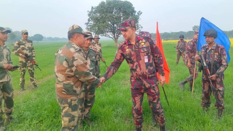 চৌকা সীমান্তে বিএসএফ কর্তৃক কাঁটাতারের বেড়া নির্মানে বিজিবি কর্তৃক বাঁধা প্রদান চৌকা সীমান্তে বিএসএফ কর্তৃক কাঁটাতারের বেড়া নির্মানে বিজিবি কর্তৃক বাঁধা প্রদান