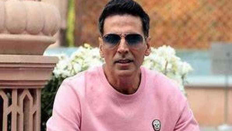 মন্দির দর্শনে গিয়ে সমালোচনার মুখে অক্ষয় মন্দির দর্শনে গিয়ে সমালোচনার মুখে অক্ষয়
