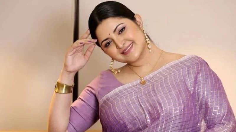 ‘মা’ নিয়ে ক্যাফে লাইভে আসছেন পরীমনি ‘মা’ নিয়ে ক্যাফে লাইভে আসছেন পরীমনি