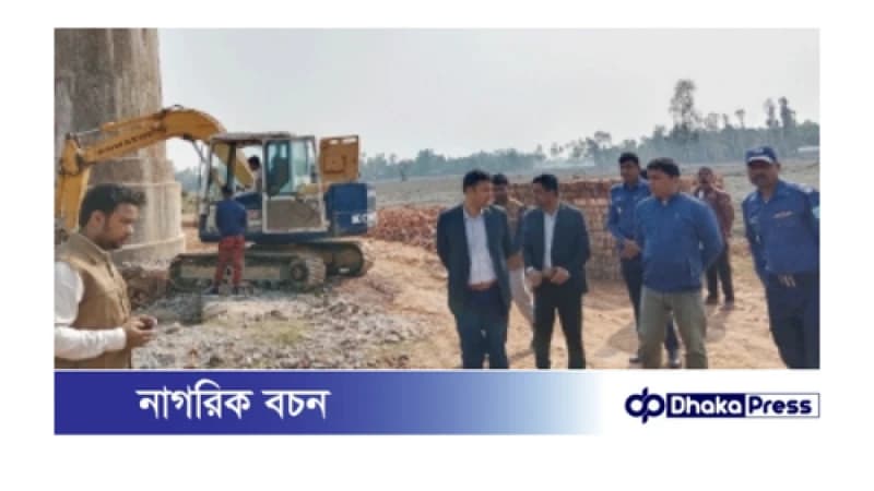 অনুমোদনহীন ৫ ইটভাটা বুলডোজার দিয়ে গুঁড়িয়ে দিলো প্রশাসন অনুমোদনহীন ৫ ইটভাটা বুলডোজার দিয়ে গুঁড়িয়ে দিলো প্রশাসন