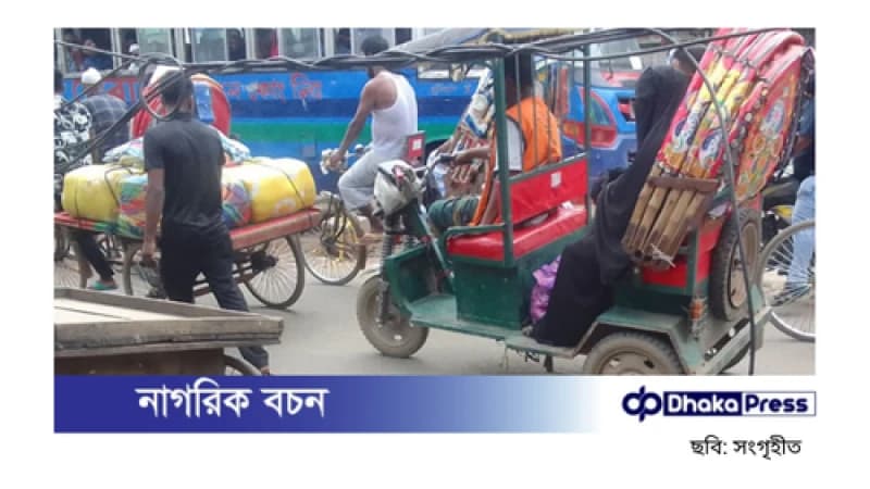যাত্রীদের বিরুদ্ধে ব্যবস্থা: চালকদের উল্টোপথে যেতে প্ররোচিত করলে যাত্রীদের বিরুদ্ধে ব্যবস্থা: চালকদের উল্টোপথে যেতে প্ররোচিত করলে