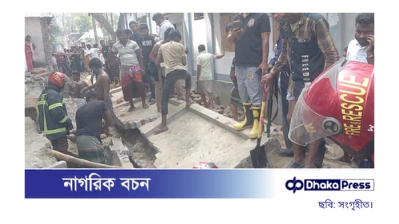 সিরাজগঞ্জে ড্রেন নির্মাণকালে দেয়াল ধসে দুই শ্রমিকের মৃত্যু সিরাজগঞ্জে ড্রেন নির্মাণকালে দেয়াল ধসে দুই শ্রমিকের মৃত্যু