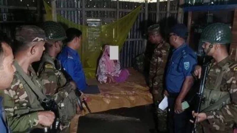 ১৮ দিন সংঘবদ্ধ কিশোরীকে ধর্ষণ, সেনাবাহিনীর সহায়তায় উদ্ধার ১৮ দিন সংঘবদ্ধ কিশোরীকে ধর্ষণ, সেনাবাহিনীর সহায়তায় উদ্ধার