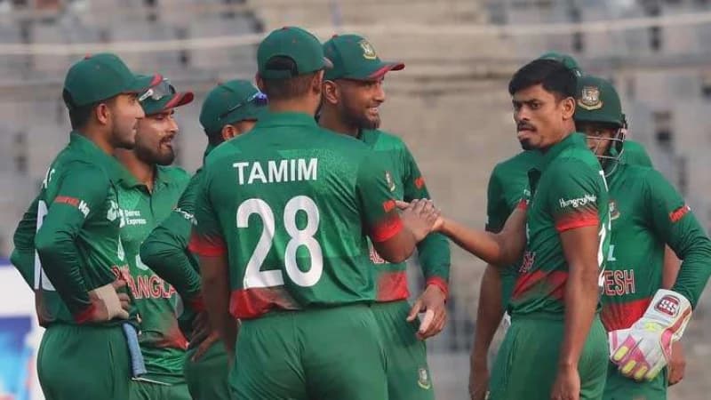 টাইগারদের স্পিন ইংলিশ টপঅর্ডারা হতাশ টাইগারদের স্পিন ইংলিশ টপঅর্ডারা হতাশ