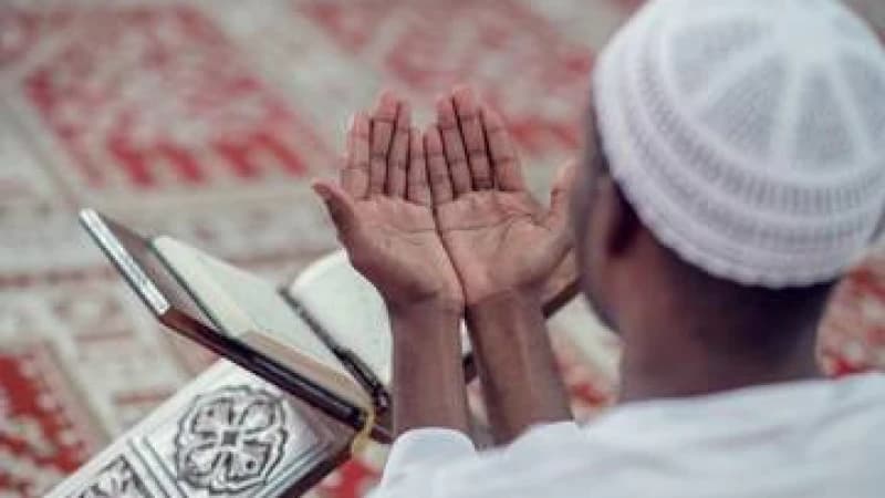 নেক আমলের অসিলায় দোয়া করা ইসলামে বৈধ নেক আমলের অসিলায় দোয়া করা ইসলামে বৈধ