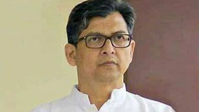 বিএনপি নেতা সালাহউদ্দিন চাইলেই দেশে ফিরতে পারবেন বিএনপি নেতা সালাহউদ্দিন চাইলেই দেশে ফিরতে পারবেন