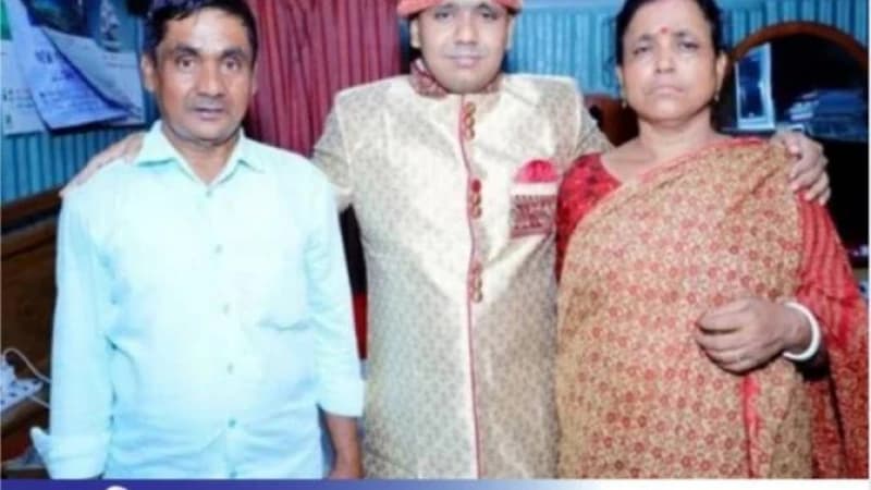 ফেরার কথা ছিল নববধূ নিয়ে, ফিরলেন নিথর দেহে বর অমিত ফেরার কথা ছিল নববধূ নিয়ে, ফিরলেন নিথর দেহে বর অমিত
