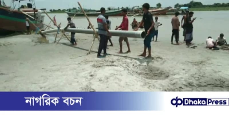নাটোরের লালপুরে পদ্মা নদীর তীরে অবৈধ বালি উত্তোলন বন্ধে সেনাবাহিনীর তৎপর নাটোরের লালপুরে পদ্মা নদীর তীরে অবৈধ বালি উত্তোলন বন্ধে সেনাবাহিনীর তৎপর