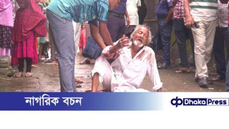 ফজরের নামাজে যাওয়ার পথে বাবার চোখে ধরা পড়ল ছেলের রক্তাক্ত লাশ ফজরের নামাজে যাওয়ার পথে বাবার চোখে ধরা পড়ল ছেলের রক্তাক্ত লাশ