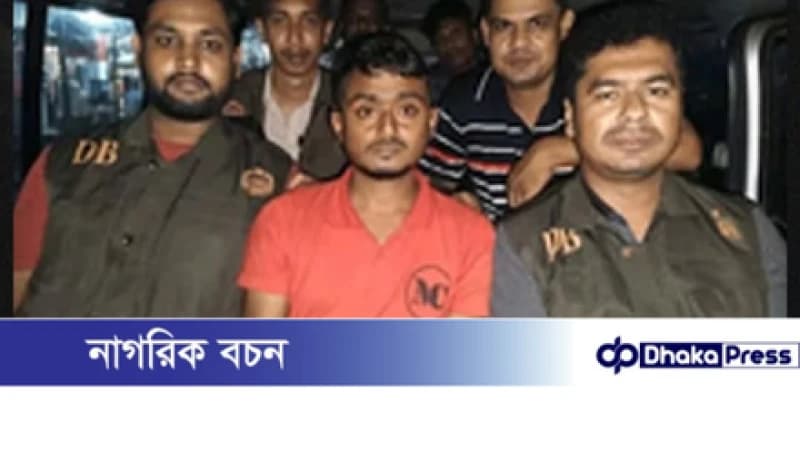 হাতুড়ি দিয়ে পেট্রোল পাম্প ক্যাশিয়ারকে হত্যা, মূল অভিযুক্ত গ্রেপ্তার হাতুড়ি দিয়ে পেট্রোল পাম্প ক্যাশিয়ারকে হত্যা, মূল অভিযুক্ত গ্রেপ্তার