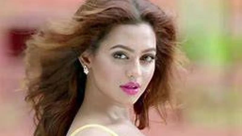 ‘সুড়ঙ্গ’ ছবিতে প্রথমে কাজ করতে রাজি ছিলেন না ফারিয়া ‘সুড়ঙ্গ’ ছবিতে প্রথমে কাজ করতে রাজি ছিলেন না ফারিয়া