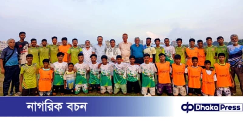 দক্ষিণ হালিশহরে আন্তঃ একাডেমি কাপ ফুটবল টুর্নামেন্ট উদ্বোধন জানে আলম স্মৃতির শুভ সূচনা দক্ষিণ হালিশহরে আন্তঃ একাডেমি কাপ ফুটবল টুর্নামেন্ট উদ্বোধন জানে আলম স্মৃতির শুভ সূচনা