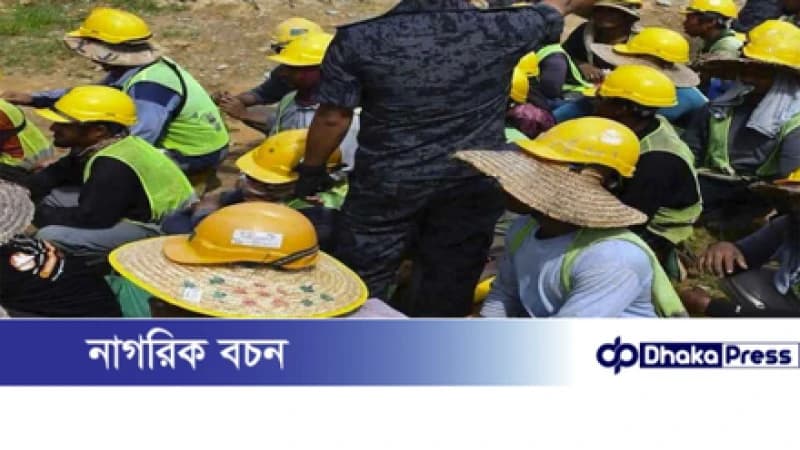 মালয়েশিয়ায় ৬৭ বাংলাদেশি সহ ৭৫ অননুমোদিত অভিবাসী গ্রেপ্তার মালয়েশিয়ায় ৬৭ বাংলাদেশি সহ ৭৫ অননুমোদিত অভিবাসী গ্রেপ্তার