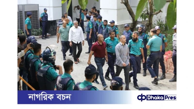 ফের ট্রাইব্যুনালে হাজির ১৩ সেনা কর্মকর্তা, অনলাইন উপস্থিতির আবেদন ফের ট্রাইব্যুনালে হাজির ১৩ সেনা কর্মকর্তা, অনলাইন উপস্থিতির আবেদন
