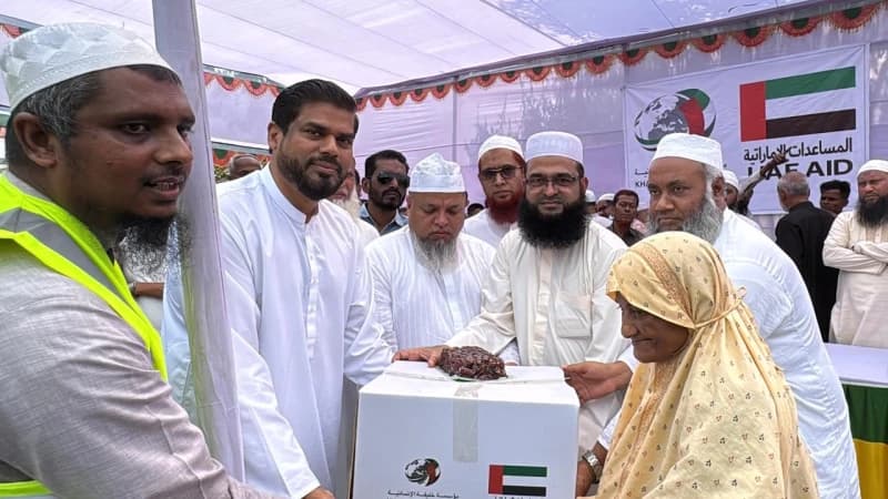 মুরাদনগরে ৫ শতাধিক অসহায় পরিবারের মাঝে খাদ্যসামগ্রী বিতরণ মুরাদনগরে ৫ শতাধিক অসহায় পরিবারের মাঝে খাদ্যসামগ্রী বিতরণ