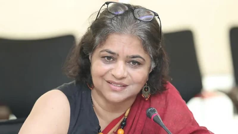 নারীর ওপর সহিংসতা বন্ধের আহ্বান সারা হোসেনের নারীর ওপর সহিংসতা বন্ধের আহ্বান সারা হোসেনের