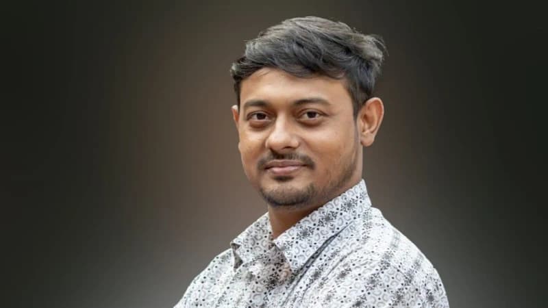 নাসীরুদ্দীন পাটওয়ারীর বিরুদ্ধে মামলার আবেদন নাসীরুদ্দীন পাটওয়ারীর বিরুদ্ধে মামলার আবেদন