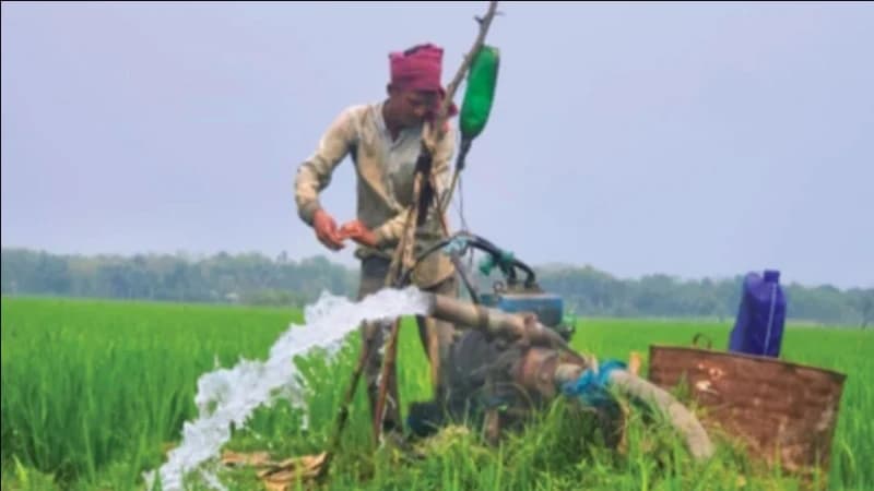 ডিজেলের কৃত্রিম সংকট, খরচ বাড়ছে কৃষকের ডিজেলের কৃত্রিম সংকট, খরচ বাড়ছে কৃষকের