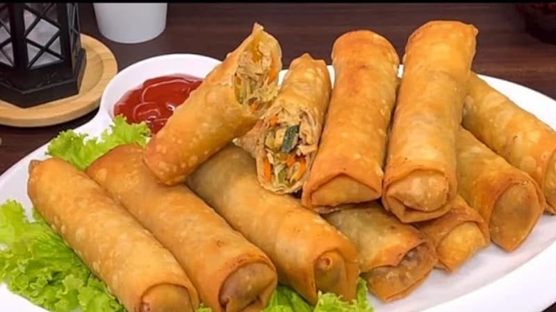 ইফতারে মুচমুচে চিকেন স্প্রিং রোল, সহজ রেসিপি জানুন ইফতারে মুচমুচে চিকেন স্প্রিং রোল, সহজ রেসিপি জানুন