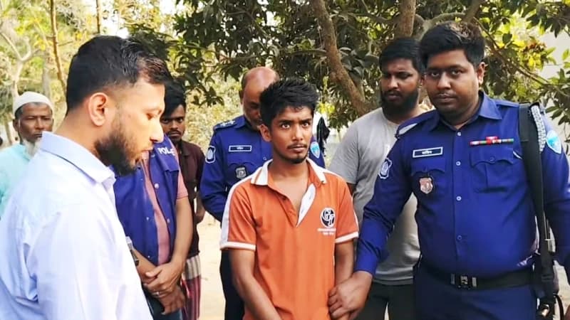মুরাদনগরে মাদকসেবীকে ৩০ দিনের কারাদণ্ড মুরাদনগরে মাদকসেবীকে ৩০ দিনের কারাদণ্ড