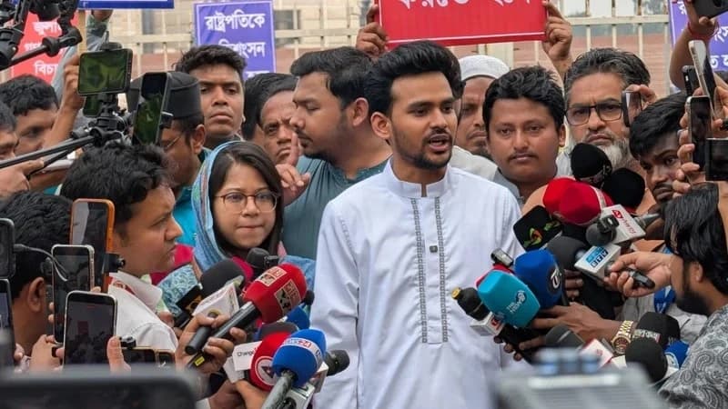 রাষ্ট্রপতির বক্তব্যে বাধা দিতে সাংসদদের প্রতি আহ্বান আসিফ মাহমুদের রাষ্ট্রপতির বক্তব্যে বাধা দিতে সাংসদদের প্রতি আহ্বান আসিফ মাহমুদের