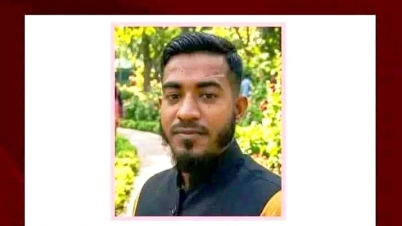 💫 নয়ন হত্যা মামলায় ‘গলাকাটা ইমন’ গ্রেপ্তার, বাকি আসামিদের গ্রেপ্তারের দাবিতে এলাকাবাসী। 💫 নয়ন হত্যা মামলায় ‘গলাকাটা ইমন’ গ্রেপ্তার, বাকি আসামিদের গ্রেপ্তারের দাবিতে এলাকাবাসী।