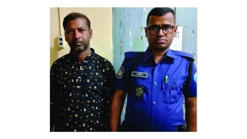 কুমিল্লায় ৬০০ পিস ইয়াবাসহ বিএনপি নেতা গ্রেপ্তার কুমিল্লায় ৬০০ পিস ইয়াবাসহ বিএনপি নেতা গ্রেপ্তার