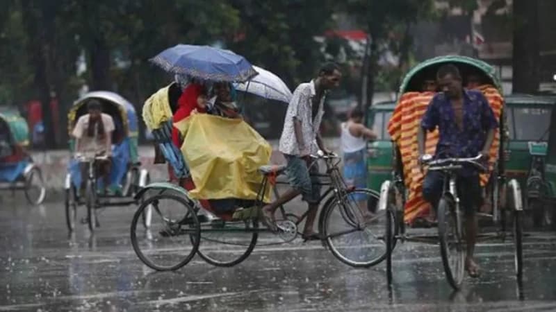 ঢাকায় আজও বৃষ্টি, দিনভর ঠান্ডা থাকবে আবহাওয়া ঢাকায় আজও বৃষ্টি, দিনভর ঠান্ডা থাকবে আবহাওয়া