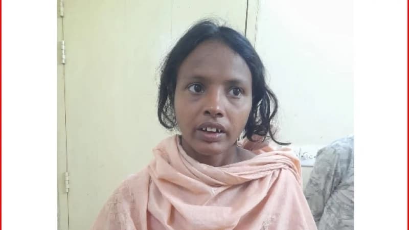মুরাদনগরে পরিচয়হীন ‘রুমি’কে ঘিরে মানবিক উদ্বেগ—বাড়ি ফেরার অপেক্ষায় তরুণী মুরাদনগরে পরিচয়হীন ‘রুমি’কে ঘিরে মানবিক উদ্বেগ—বাড়ি ফেরার অপেক্ষায় তরুণী