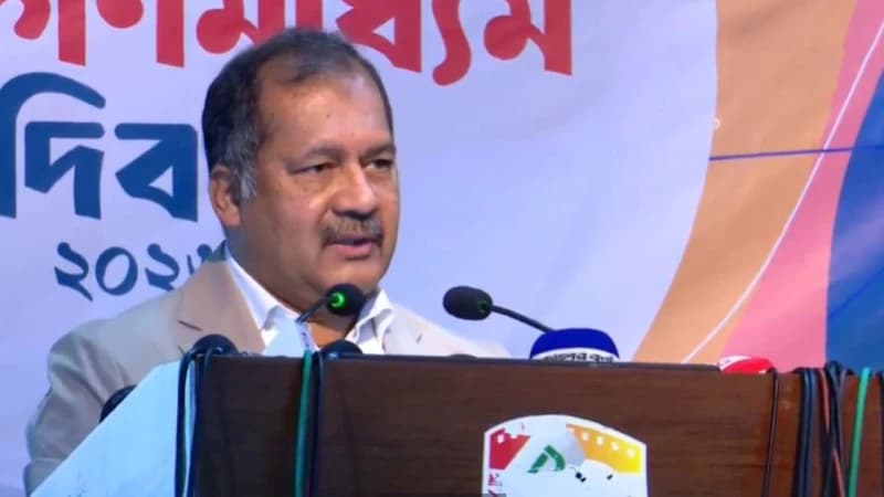 চিন্তায় ও মননে গণমাধ্যমের স্বাধীনতা নিশ্চিত করতে চাই চিন্তায় ও মননে গণমাধ্যমের স্বাধীনতা নিশ্চিত করতে চাই