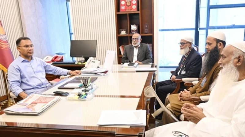 প্রধানমন্ত্রীর সঙ্গে ওয়াকফ প্রশাসকের সাক্ষাৎ প্রধানমন্ত্রীর সঙ্গে ওয়াকফ প্রশাসকের সাক্ষাৎ