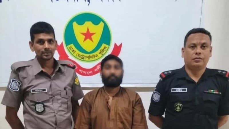 পলাশবাড়ীতে গৃহবধূ হত্যা মামলার আসামি গ্রেপ্তার পলাশবাড়ীতে গৃহবধূ হত্যা মামলার আসামি গ্রেপ্তার