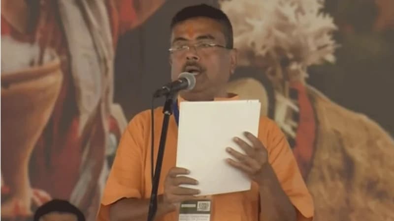 পশ্চিমবঙ্গের মুখ্যমন্ত্রী হিসেবে শপথ নিলেন শুভেন্দু পশ্চিমবঙ্গের মুখ্যমন্ত্রী হিসেবে শপথ নিলেন শুভেন্দু