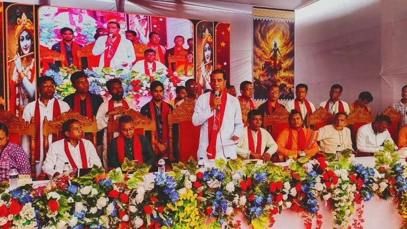 “সংখ্যালঘু নয়, সনাতনীরাও বাংলাদেশি হিসেবে পরিচিত হবে” — এমপি এনামুল হক “সংখ্যালঘু নয়, সনাতনীরাও বাংলাদেশি হিসেবে পরিচিত হবে” — এমপি এনামুল হক