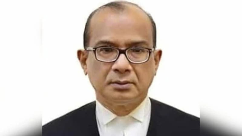 বেশিরভাগ বিচারক মানসিকভাবে স্বাধীন নয় বেশিরভাগ বিচারক মানসিকভাবে স্বাধীন নয়