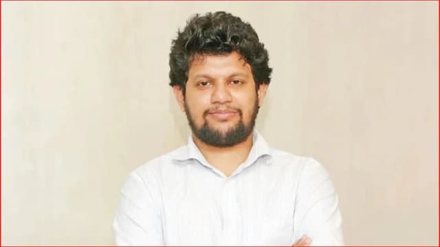 রাজনীতিতে আওয়ামী লীগের ‘ফিরে আসা’ নিয়ে মাহফুজ আলমের ফেসবুক পোস্ট, শুরু আলোচনা