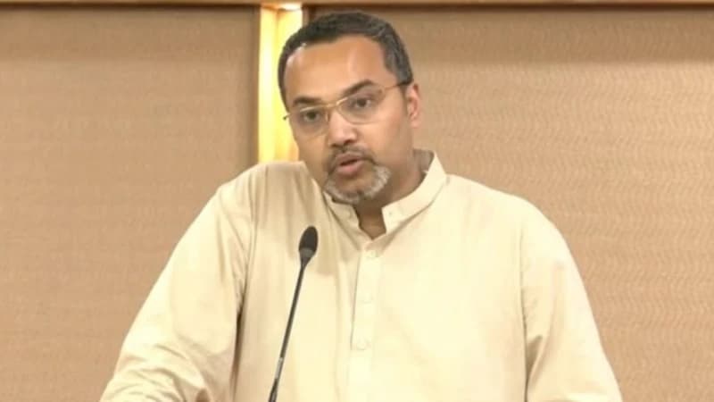 ঈদে গণমুখী ১০ সেবা নিশ্চিত করেছে সরকার ঈদে গণমুখী ১০ সেবা নিশ্চিত করেছে সরকার