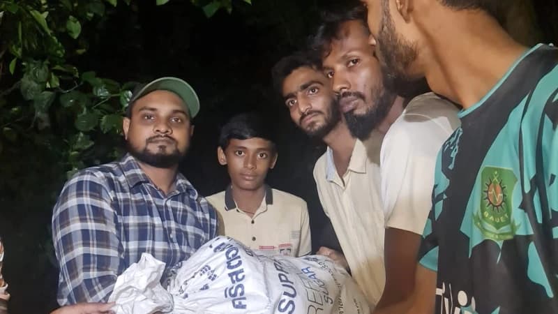 পটিয়ায় বন্যার্তদের পাশে এনসিপি, উপহারসামগ্রী বিতরণ ও পুনর্বাসনের আশ্বাস