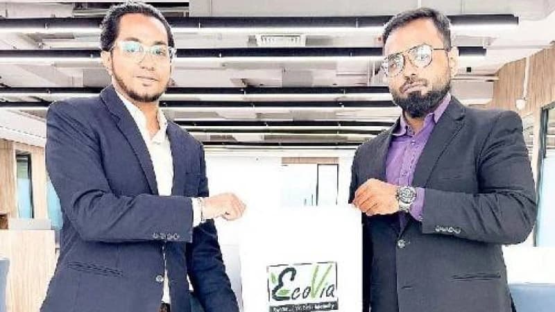 পরিবেশবান্ধব ঝুট কাপড়ে ব্যাগ বানিয়ে সফল দেশের দুই তরুণ পরিবেশবান্ধব ঝুট কাপড়ে ব্যাগ বানিয়ে সফল দেশের দুই তরুণ