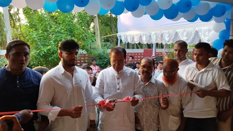 যুবসমাজকে সুনাগরিক হিসেবে গড়ে তুলতে খেলাধুলার বিকল্প নেই: ত্রাণমন্ত্রী যুবসমাজকে সুনাগরিক হিসেবে গড়ে তুলতে খেলাধুলার বিকল্প নেই: ত্রাণমন্ত্রী