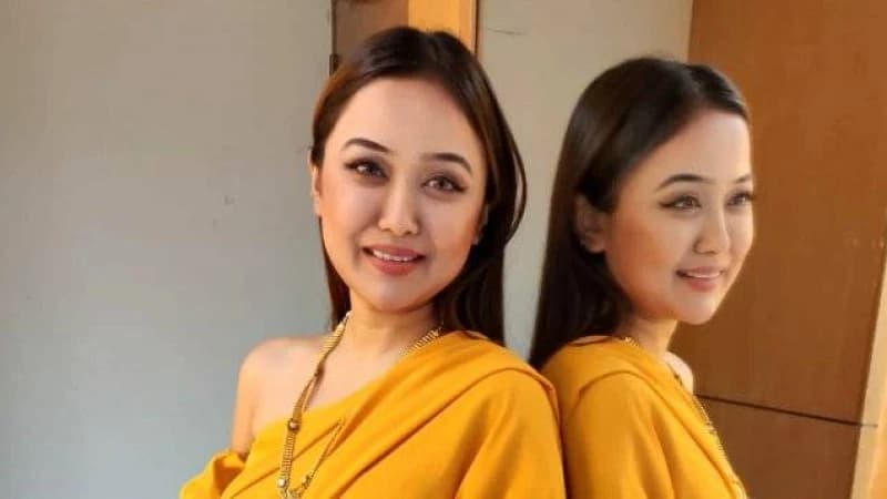 ডিরেক্টরস গিল্ড ৬টি অভিযোগ এনে তিন মাসের জন্য নিষিদ্ধ করেছে চমককে ডিরেক্টরস গিল্ড ৬টি অভিযোগ এনে তিন মাসের জন্য নিষিদ্ধ করেছে চমককে