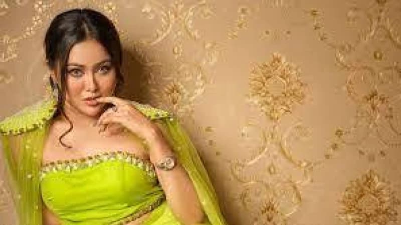 ৩ মিনিট ৫০ সেকেন্ড লাইভে এসে ধৈর্য ধরতে বললেন চমক ৩ মিনিট ৫০ সেকেন্ড লাইভে এসে ধৈর্য ধরতে বললেন চমক