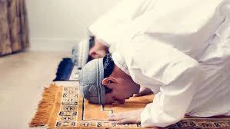 পাঁচ ওয়াক্ত নামাজের প্রভাব মুমিনের জীবনে পাঁচ ওয়াক্ত নামাজের প্রভাব মুমিনের জীবনে