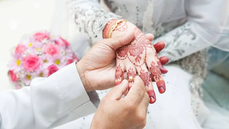 ইসলামের দৃষ্টিতে যেসব কারণে স্বামী-স্ত্রীর মধ্যে দূরত্ব তৈরি হয় ইসলামের দৃষ্টিতে যেসব কারণে স্বামী-স্ত্রীর মধ্যে দূরত্ব তৈরি হয়