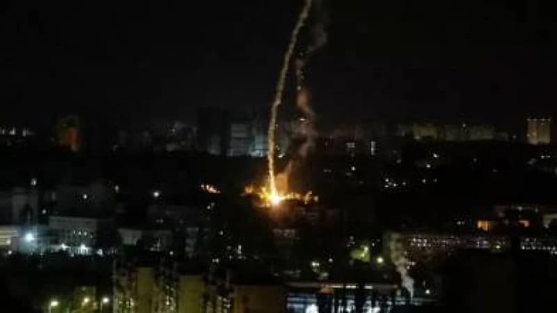 কিয়েভে মারাত্মক ক্ষেপণাস্ত্র এবং ড্রোন হামলা চালিয়েছে রাশিয়া কিয়েভে মারাত্মক ক্ষেপণাস্ত্র এবং ড্রোন হামলা চালিয়েছে রাশিয়া