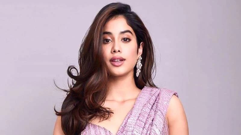 বাগদান সারলেন বলিউড অভিনেত্রী জাহ্নবী কাপুর বাগদান সারলেন বলিউড অভিনেত্রী জাহ্নবী কাপুর