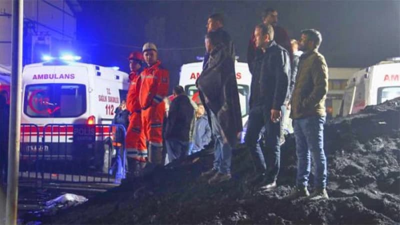 ইরানের উত্তরাঞ্চলে কয়লাখনিতে বিস্ফোরণে ৬ জন নিহত ইরানের উত্তরাঞ্চলে কয়লাখনিতে বিস্ফোরণে ৬ জন নিহত