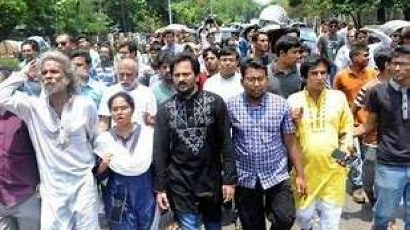 ৬০ পৌরসভায় পাঁচ হাজার চাকরি বিক্রি-পশ্চিমবঙ্গ ৬০ পৌরসভায় পাঁচ হাজার চাকরি বিক্রি-পশ্চিমবঙ্গ