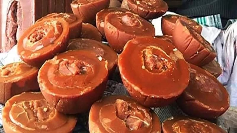 খাঁটি ও ভেজাল মুক্ত গুড় চেনার উপায় খাঁটি ও ভেজাল মুক্ত গুড় চেনার উপায়